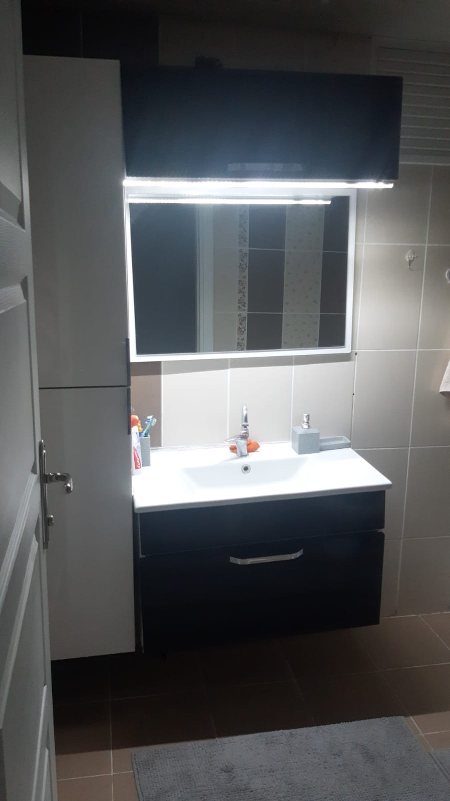Banyo Renovasyonu - Şık Detaylar - Önce